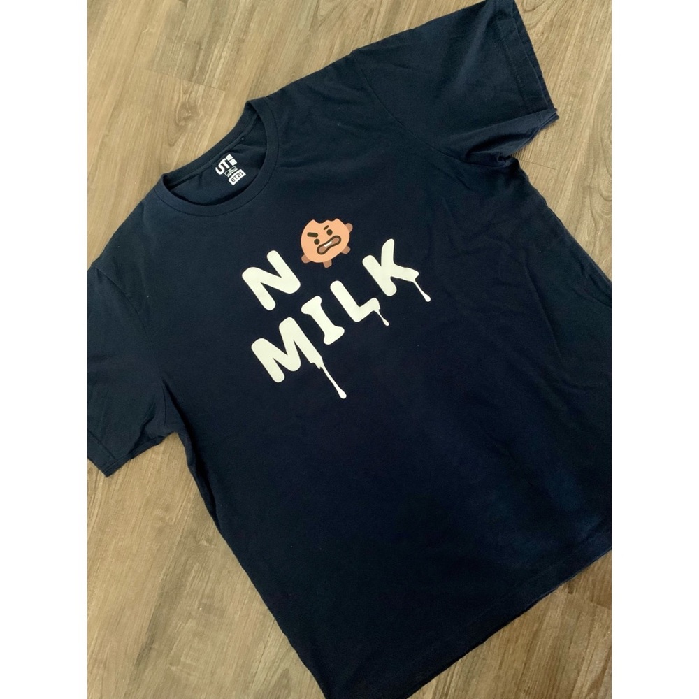 BT21 Short-Sleeve Graphic Black T-Shirt (Shooky)